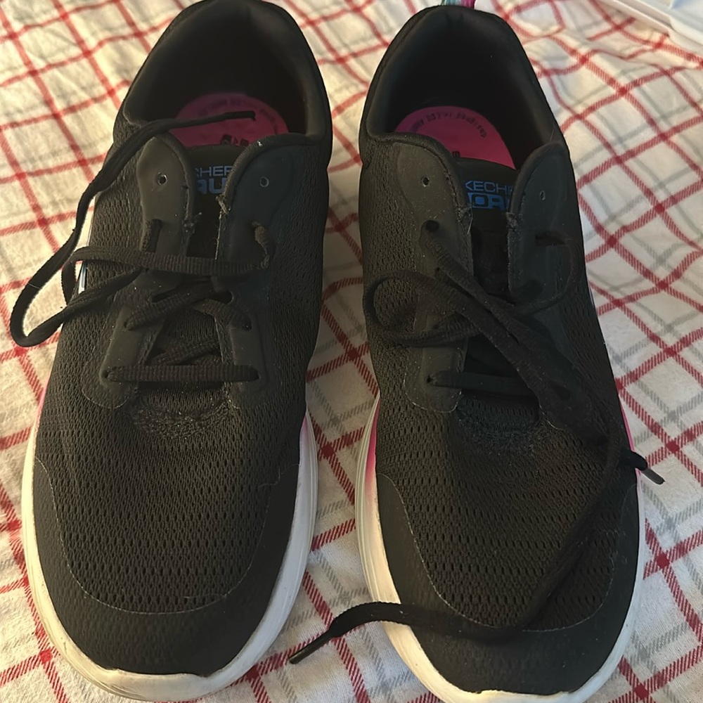 Skechers go run shoes